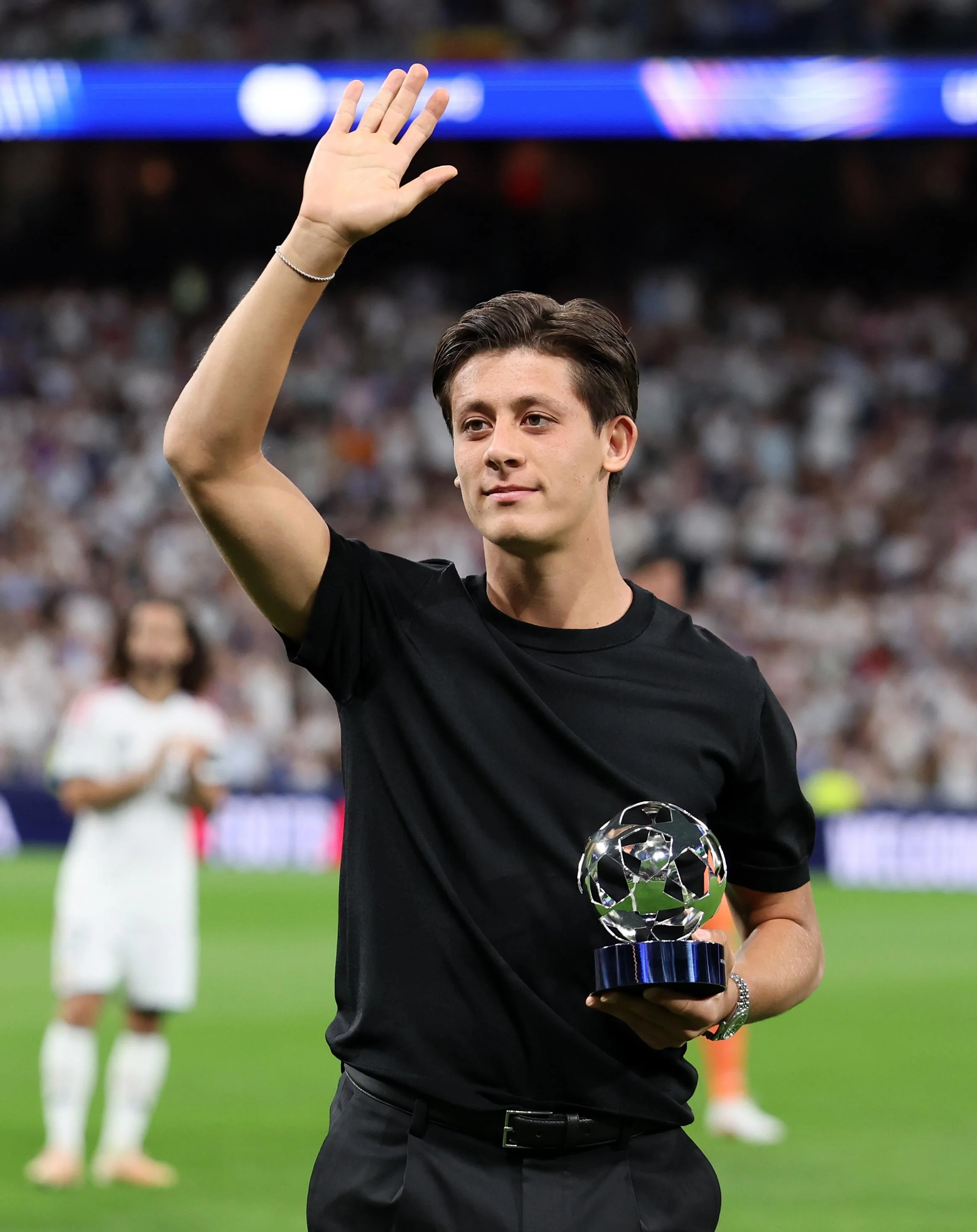 Real Madrid Plans Contract Extension for Arda Güler Amid Rising Star Status